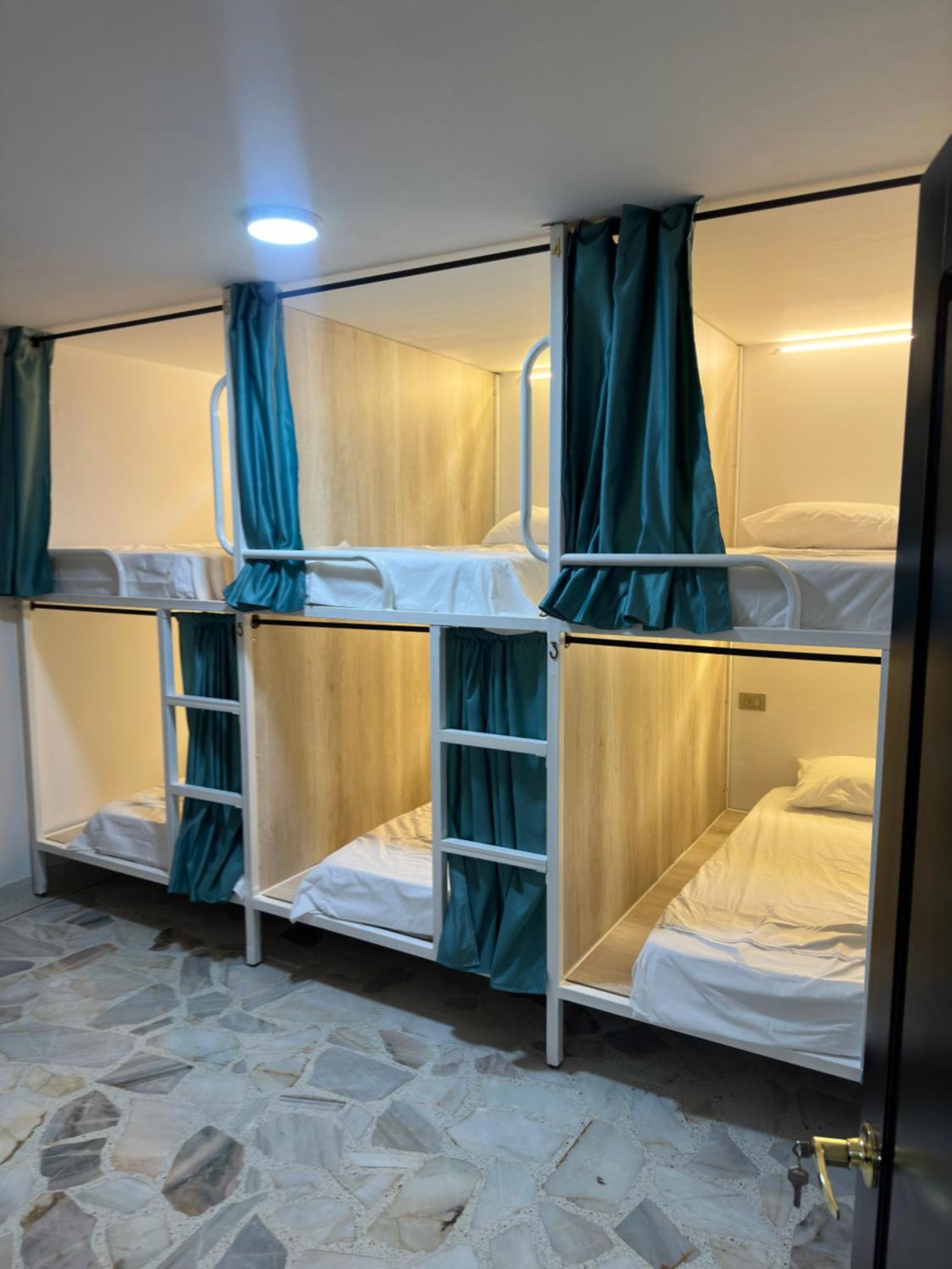 The View Hostel & Lounge Cali Bilik gambar